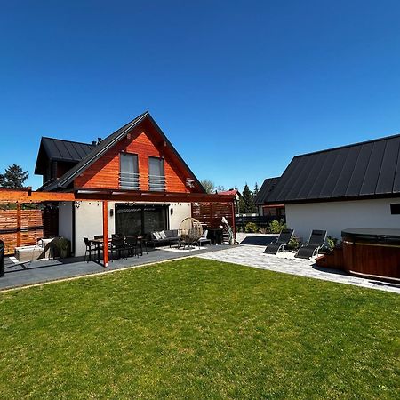 Lake Houselubniewice Domek Caloroczny Z Jacuzzi Blisko Jeziora Exteriör bild