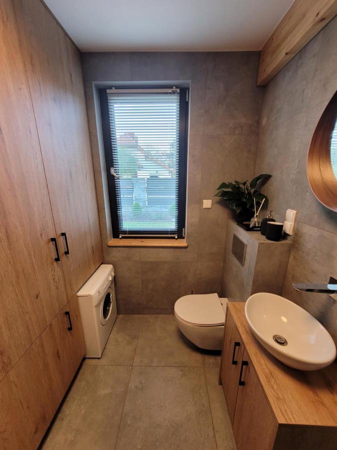 Lake Houselubniewice Domek Caloroczny Z Jacuzzi Blisko Jeziora Exteriör bild
